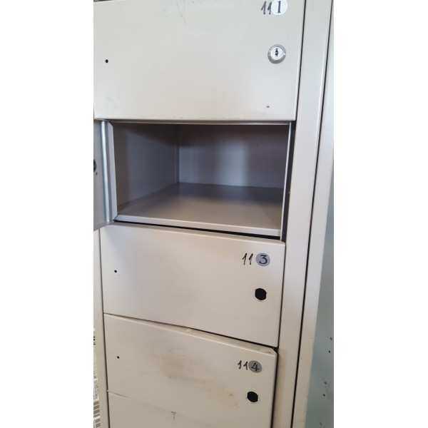 10 Türschild Schrank 10 Türschild Schrank